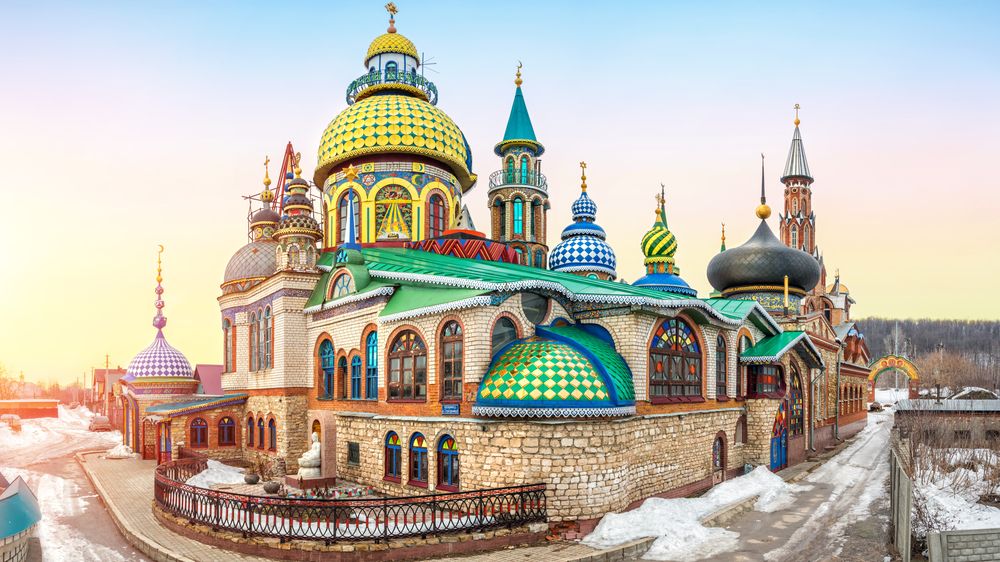 Ruský Chrám všech náboženství je trochu kostel, mešita i synagoga